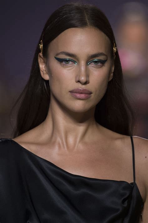 versace runway makeup